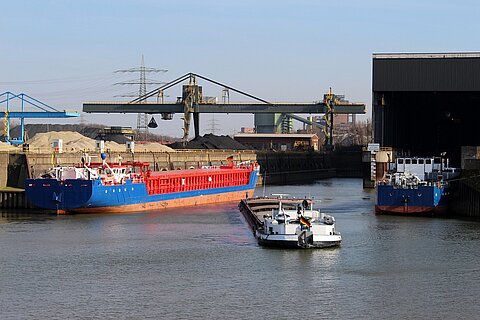 Logistikdrehscheibe Duisburg